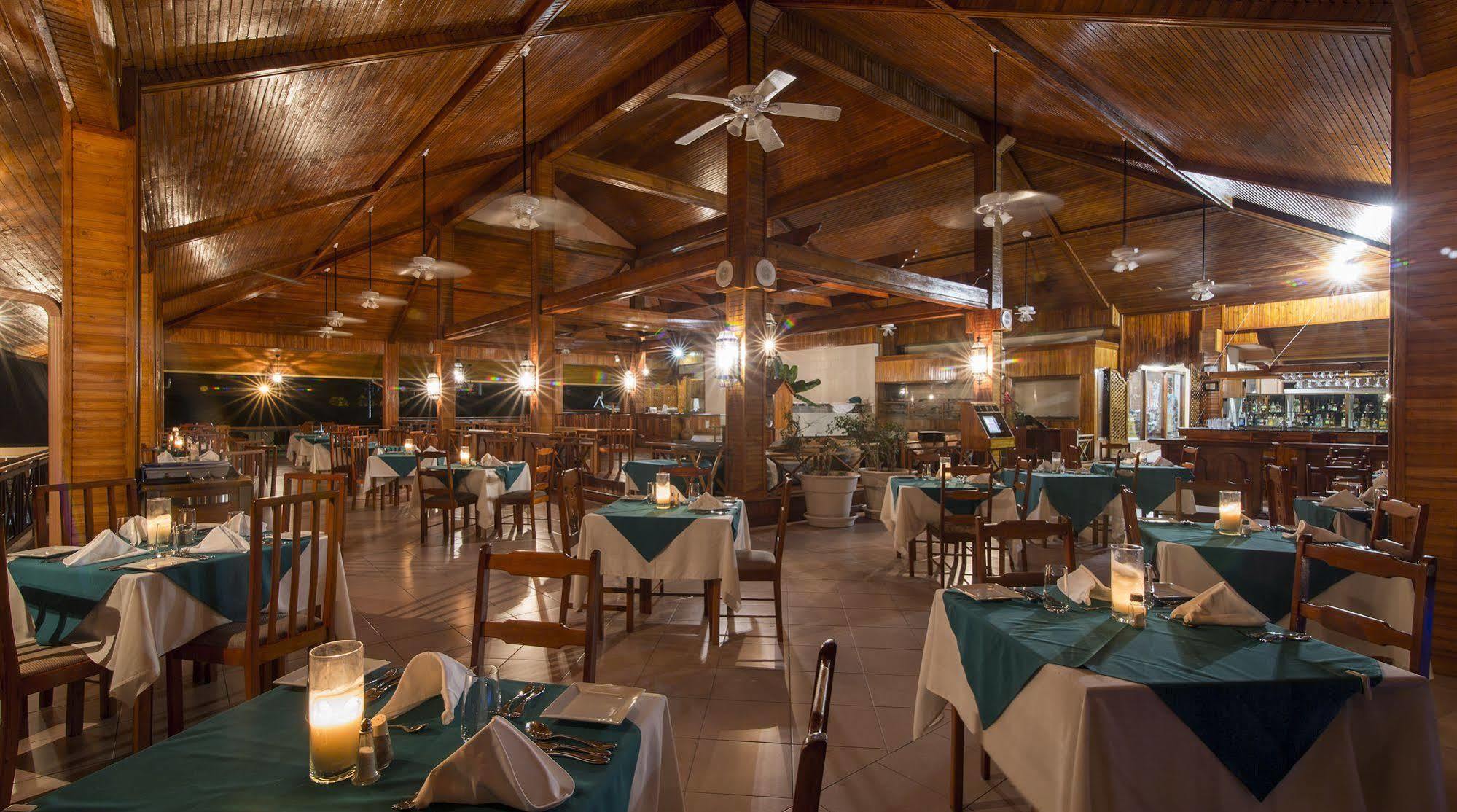 Le Grand Courlan Spa Resort Adults Only Black Rock Exteriör bild