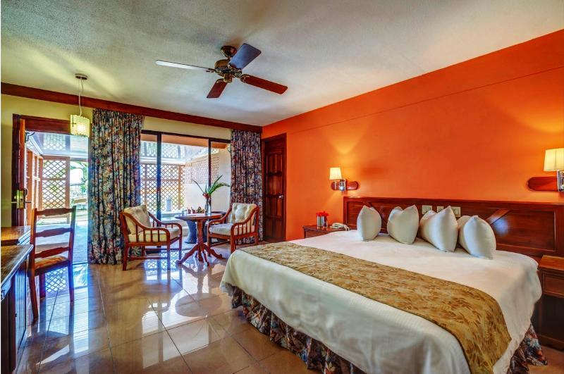 Le Grand Courlan Spa Resort Adults Only Black Rock Exteriör bild